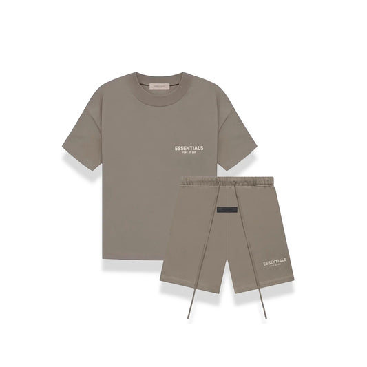 Fear of God Essentials Desert Taupe Zomer Set